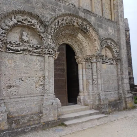 Couette-café D'hôte Indépendante Barzan