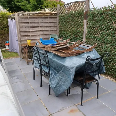 D'hôte Indépendante Couette-café